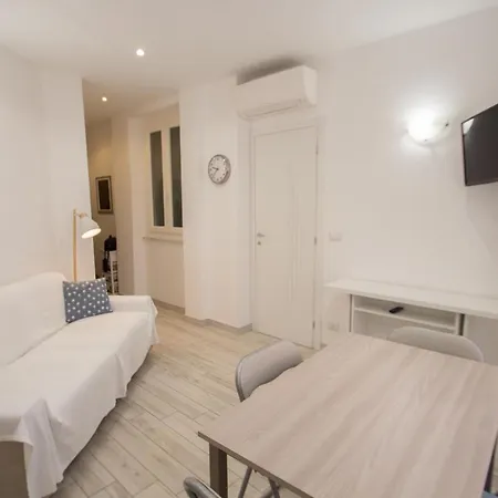 Bilocale A 20 Metri Dal Centro Storico E Dal Mare Apartment